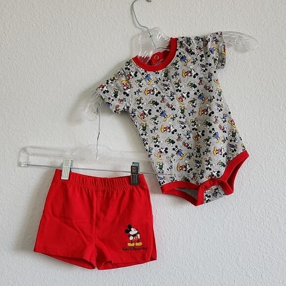DISNEY PARKS Mickey Mouse Shirt & Short Set Walt Disney World Size 6M Red - NEW - Picture 1 of 9